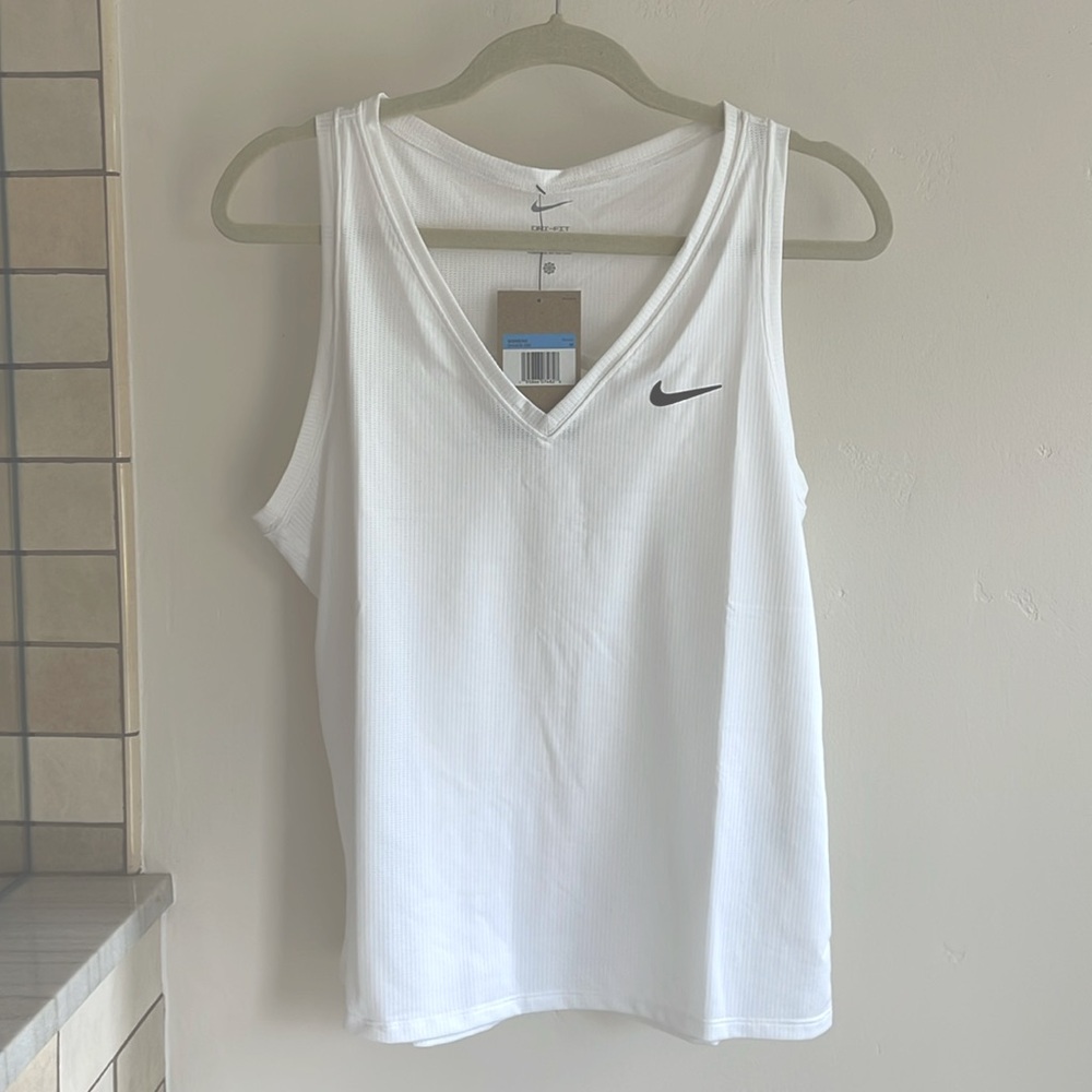 Nike Dri-Fit V-Neck tank - women’s medium
